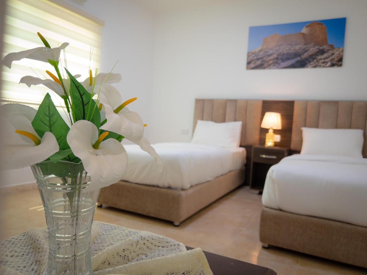 Petra Jewel Luxury Hotel Вади Муса Экстерьер фото